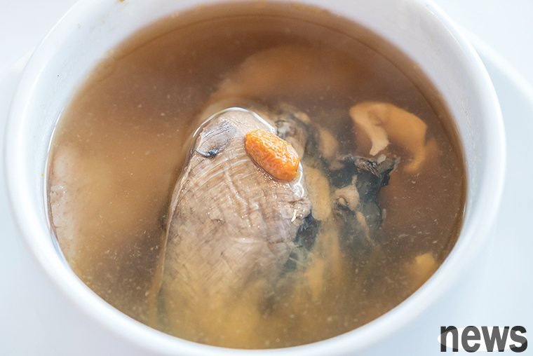 ▲許多人在冬天進補時會選擇羊肉爐、薑母鴨、麻油雞，但這些食物恐怕不適合燥熱加上氣虛體質者。（圖片來源／ingimage）

 