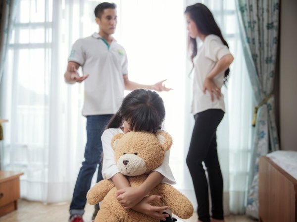 Jiang Hong-Jiang Fukuhara s divorce / When he had to end his marriage, how can he reduce the harm to his children?