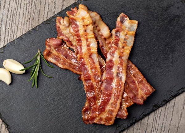 Why is restaurant bacon always tastier? The chef tells you one reason is the key