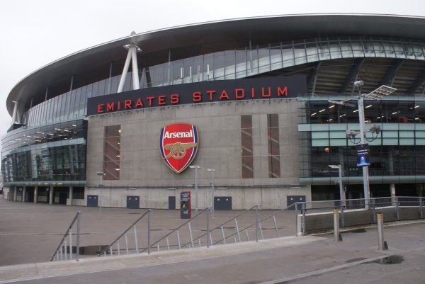 TA: Atletico Madrid reported that the Emirates Stadium locker room was unable to provide hot water, but it was not resolved for more than an hour.