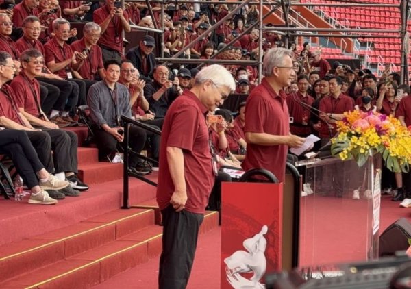 NVIDIA Huang Jen-Hsun visited the TSMC Games and shouted to employees that I am also your family